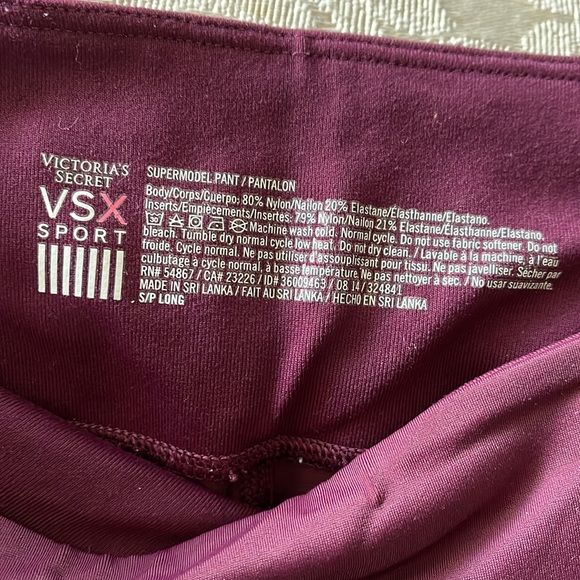 Victoria’s Secret VSX Sport burgundy leggings size Small Long - Picture 2 of 6